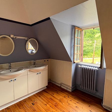Gite-Auberge Du Pont De Lanau Neuveglise Екстер'єр фото