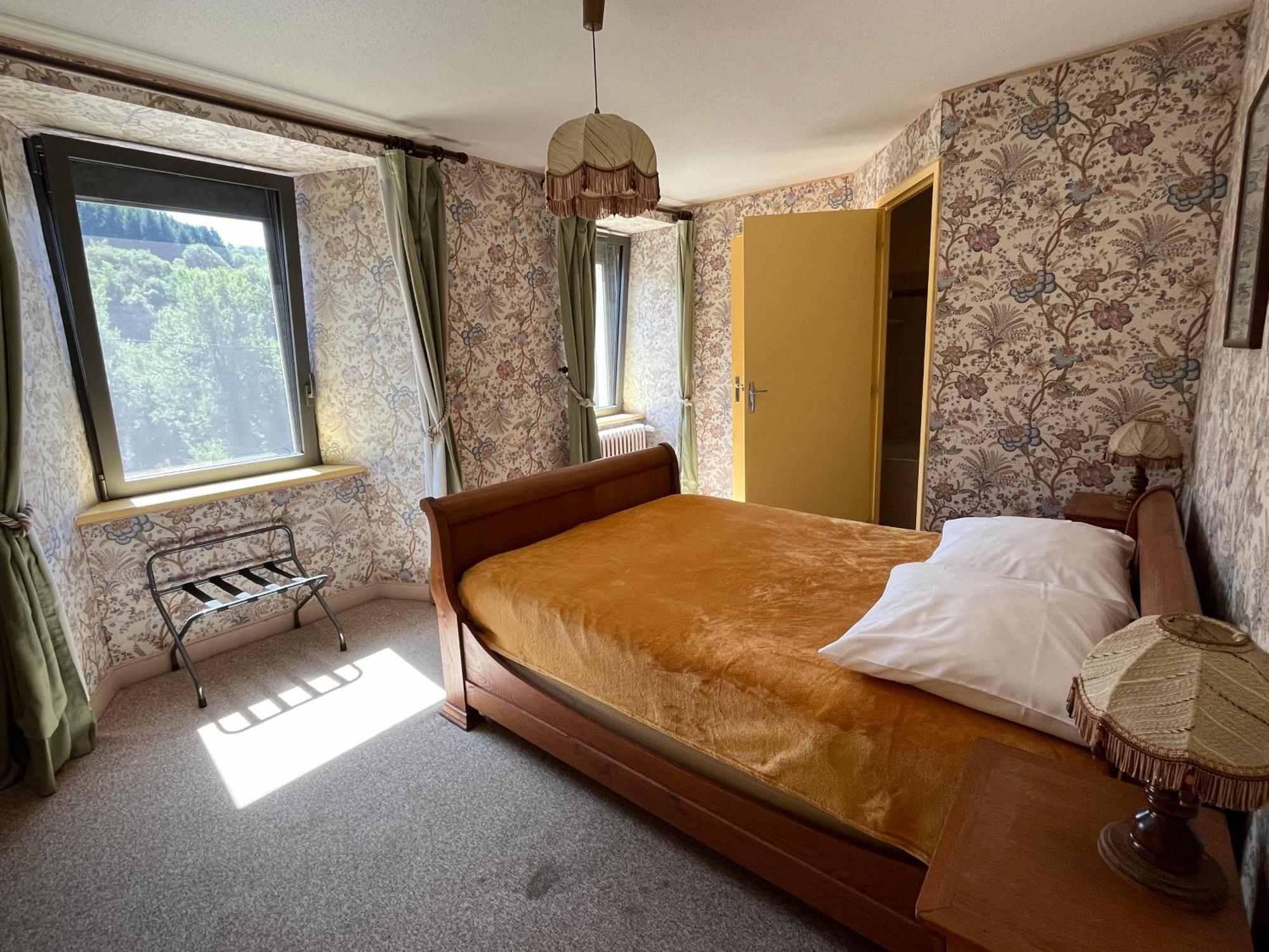 Gite-Auberge Du Pont De Lanau Neuveglise Екстер'єр фото