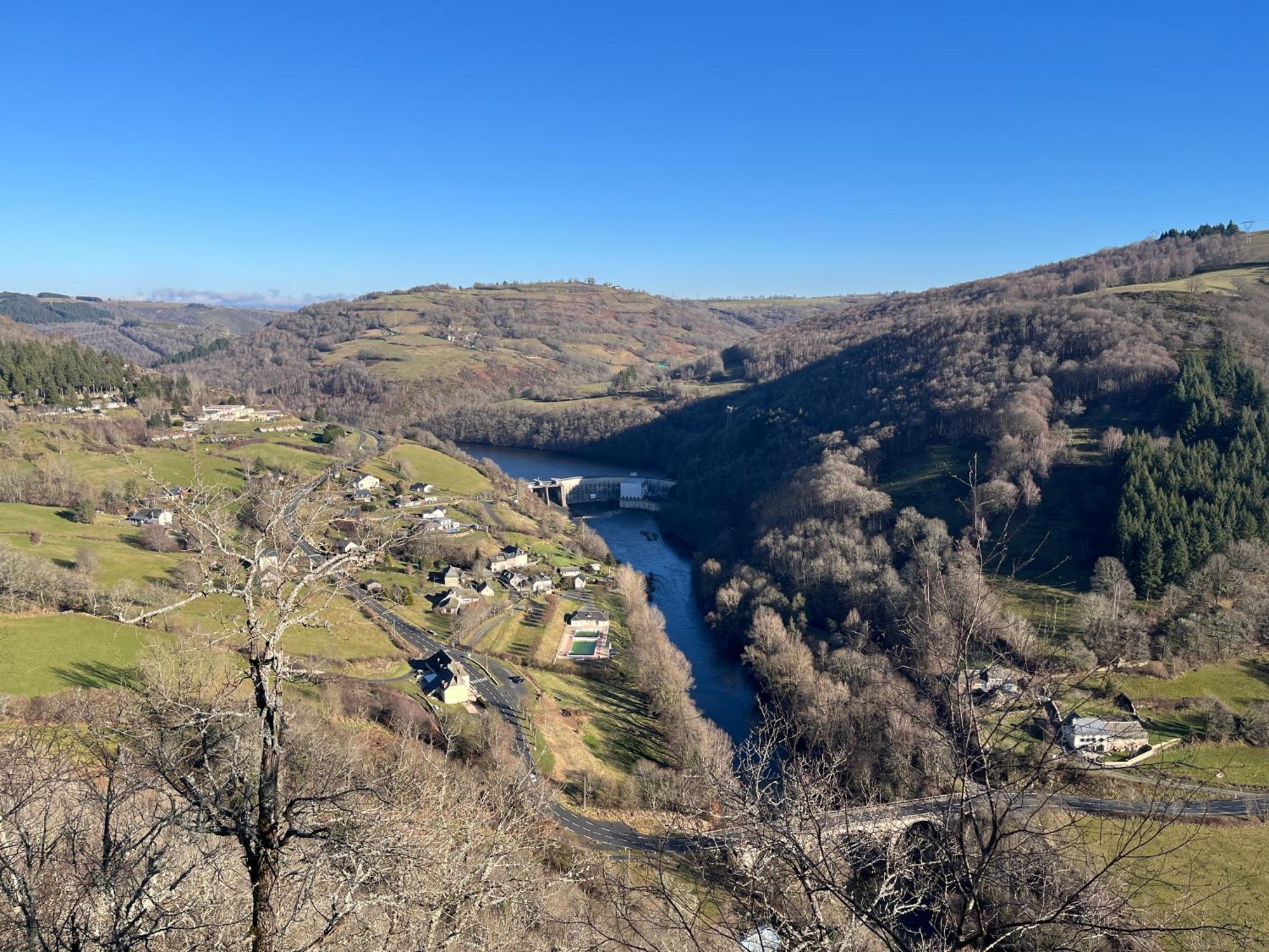 Gite-Auberge Du Pont De Lanau Neuveglise Екстер'єр фото