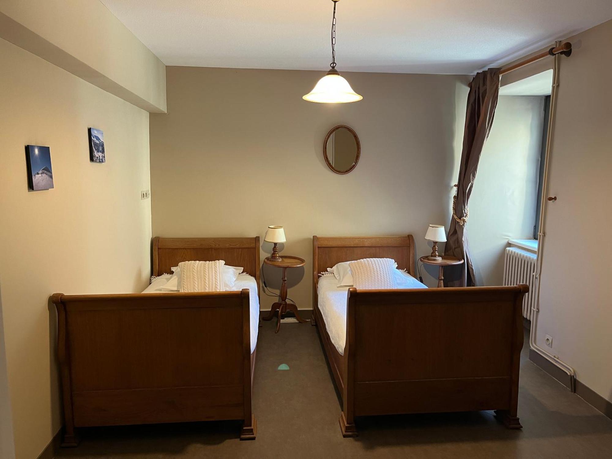 Gite-Auberge Du Pont De Lanau Neuveglise Екстер'єр фото