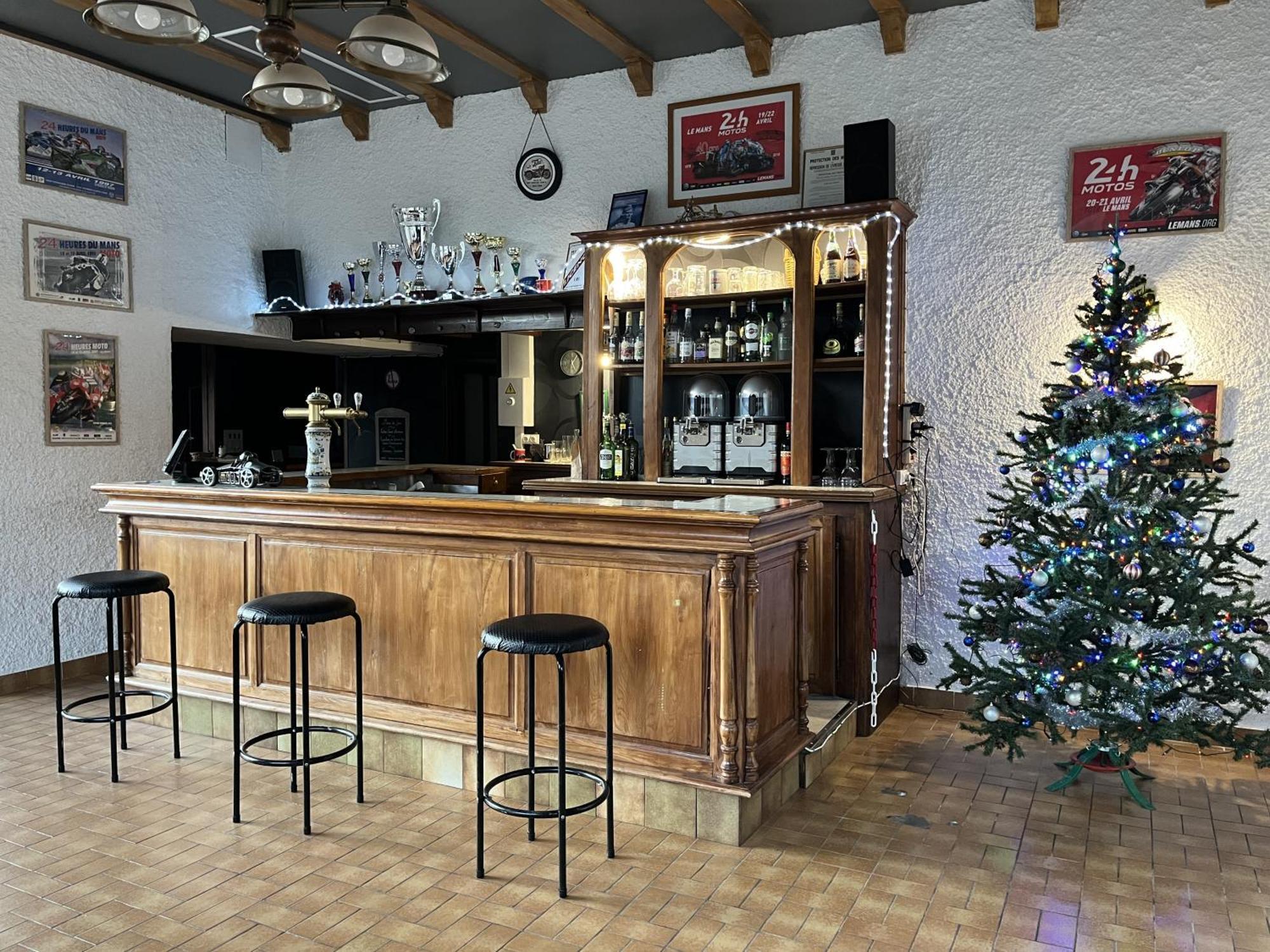 Gite-Auberge Du Pont De Lanau Neuveglise Екстер'єр фото